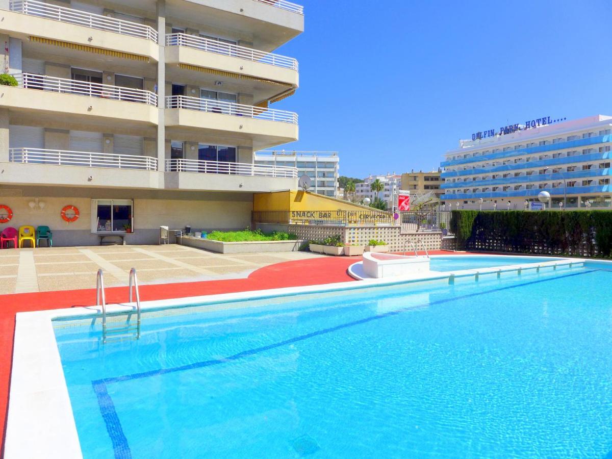 Rentalmar Zahara Family Suites 살루 외부 사진
