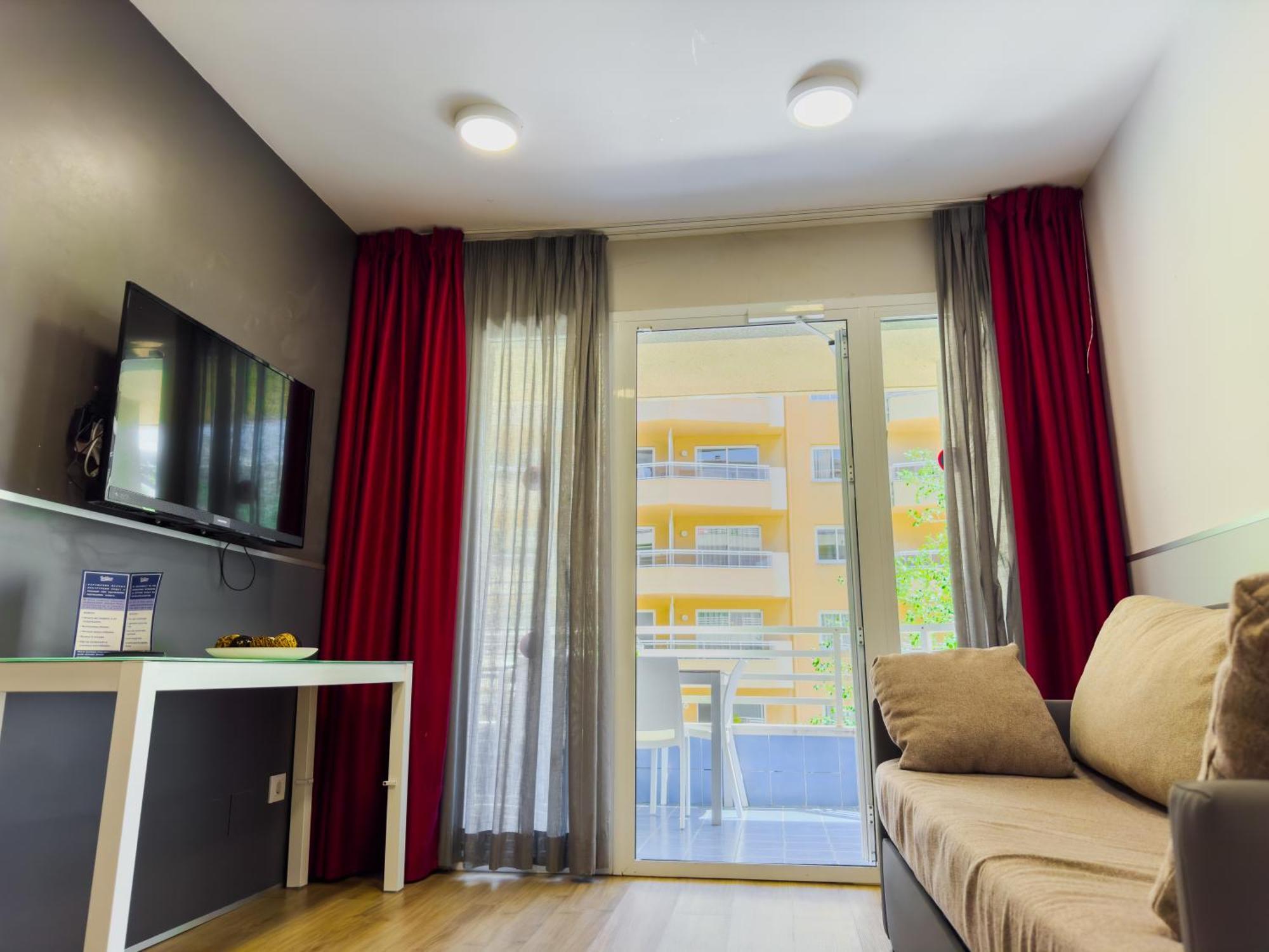 Rentalmar Zahara Family Suites 살루 외부 사진