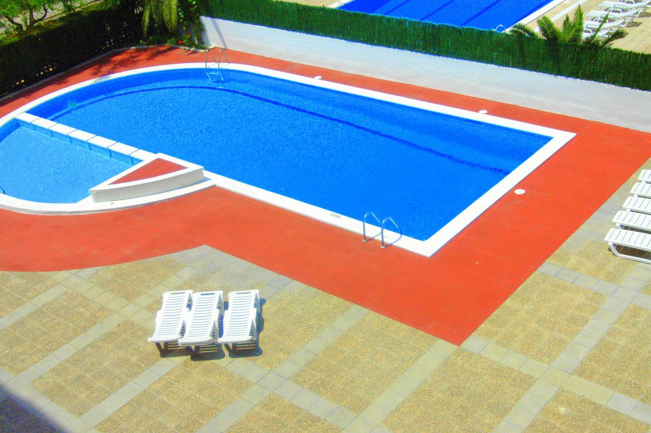 Rentalmar Zahara Family Suites 살루 외부 사진